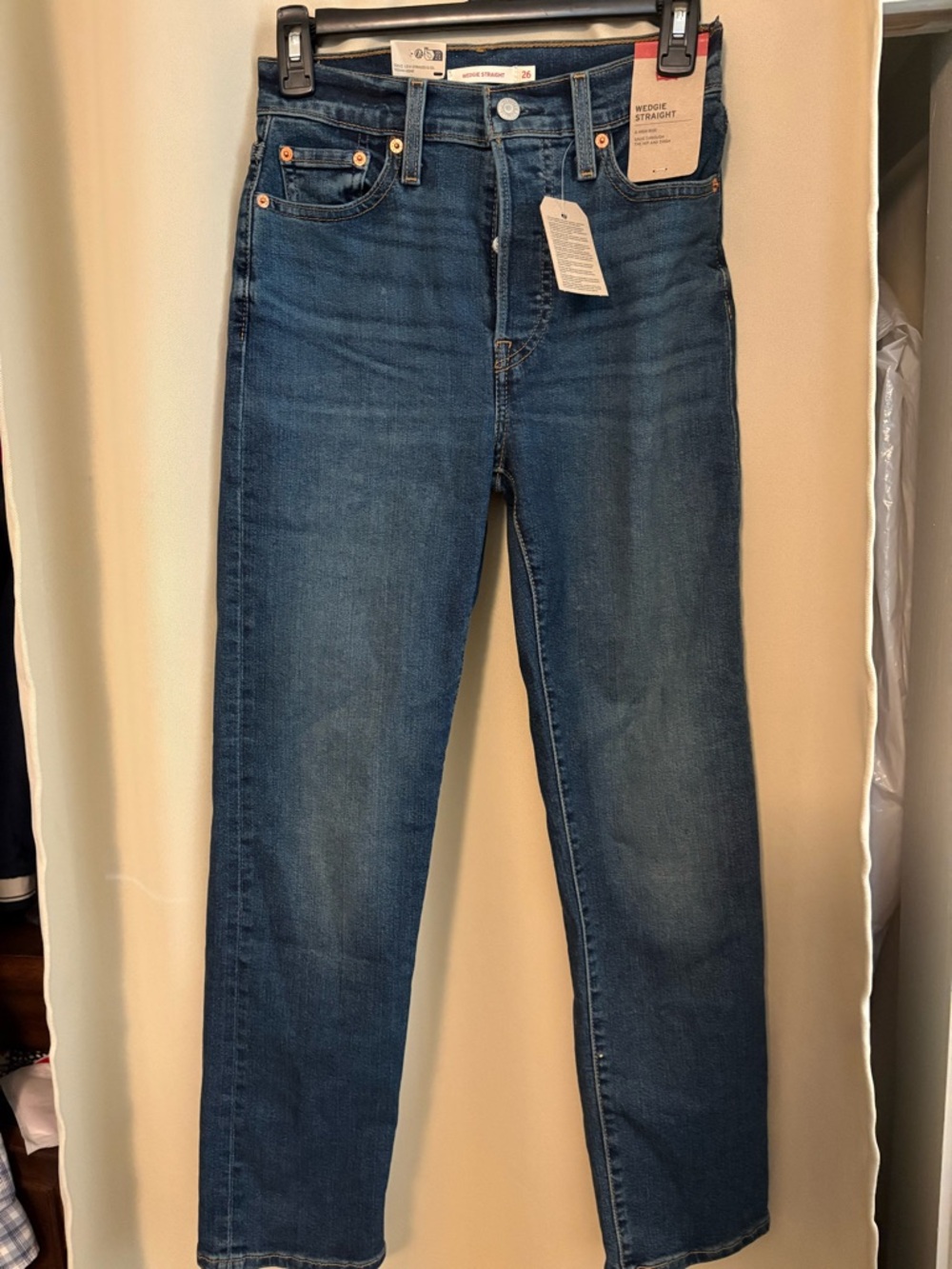 Levi’s 26x28 wedgie straight high rise